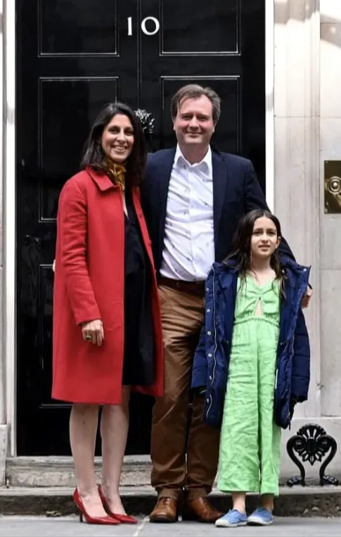 纳扎宁海报 - 2022 英国纪录片